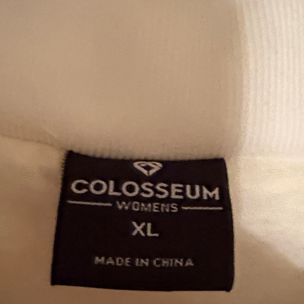 Colosseum White Corduroy Puffer Jacket with Red IU Emblem - Picture 4 of 7